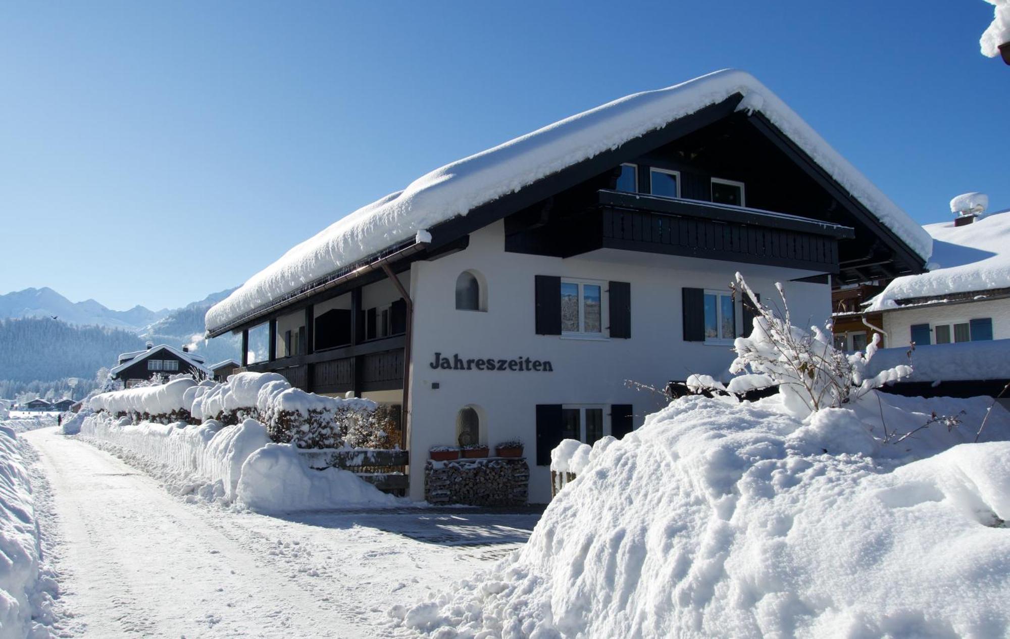 Haus Jahreszeiten Oberstdorf Exterior foto